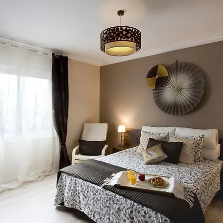 Quiron Apartment *